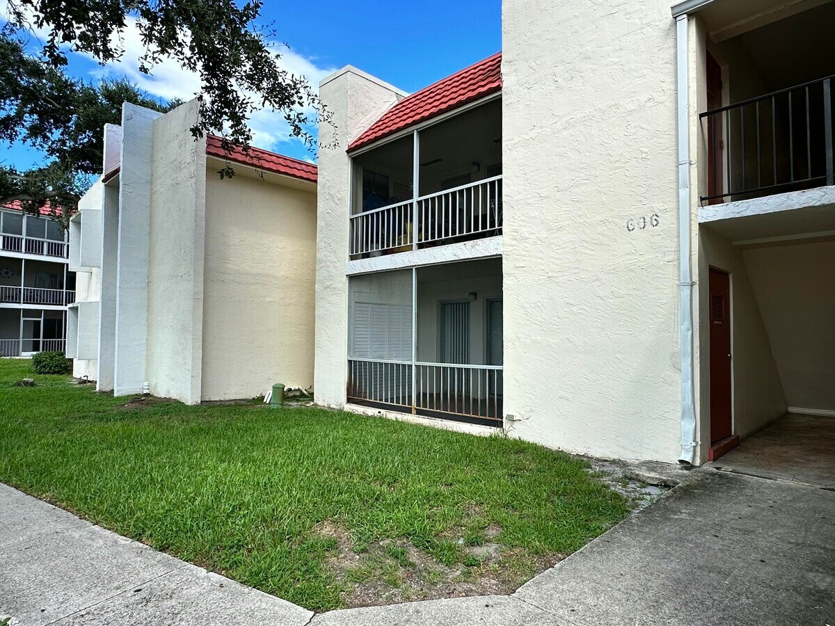Photo - 606 NW 13th St Unidad 14 Rental