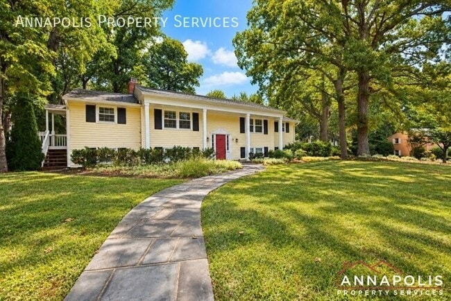 300 S Cherry Grove Ave
