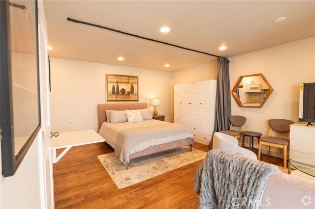 Building Photo - 327 3rd St Unit V Rental
