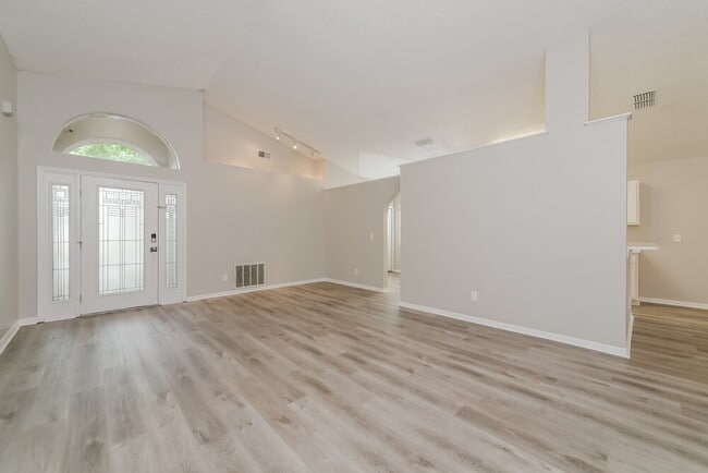 Photo - 748 White Ivey Ct