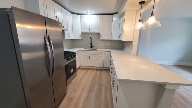 Building Photo - 2031 N 18th Ave Rental