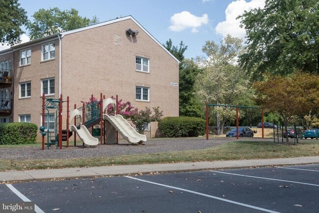 Photo - 9479 Fairfax Blvd Unit 203