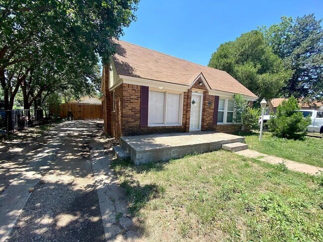 Photo - 2109 22nd St