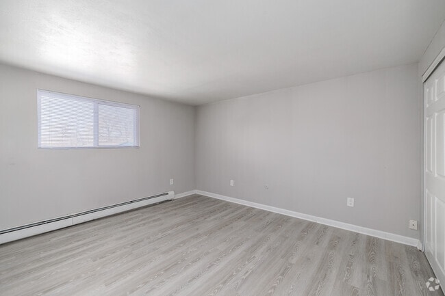Cupid - 2BR, 1BA - 855SF - Primary Bedroom