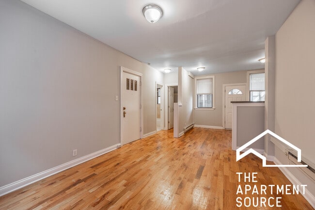 Photo - 4415 N Wolcott Ave Unidad B1