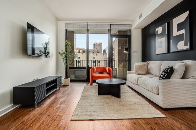 Photo - Chateau on Wells