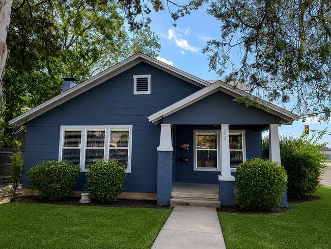 Photo - 3/2 Bungalo-style off Birchman