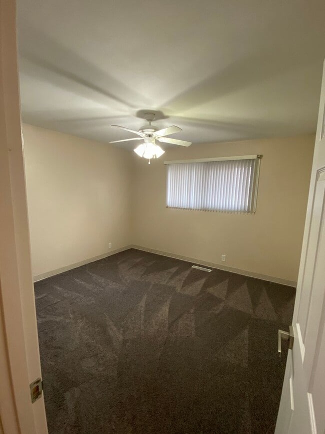 Photo - 405 E Southridge Rd Unit 01