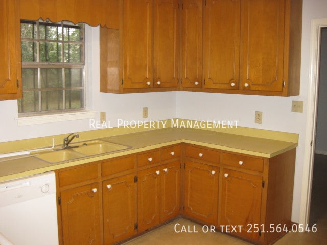 Photo - 1505 Deerwood Dr E