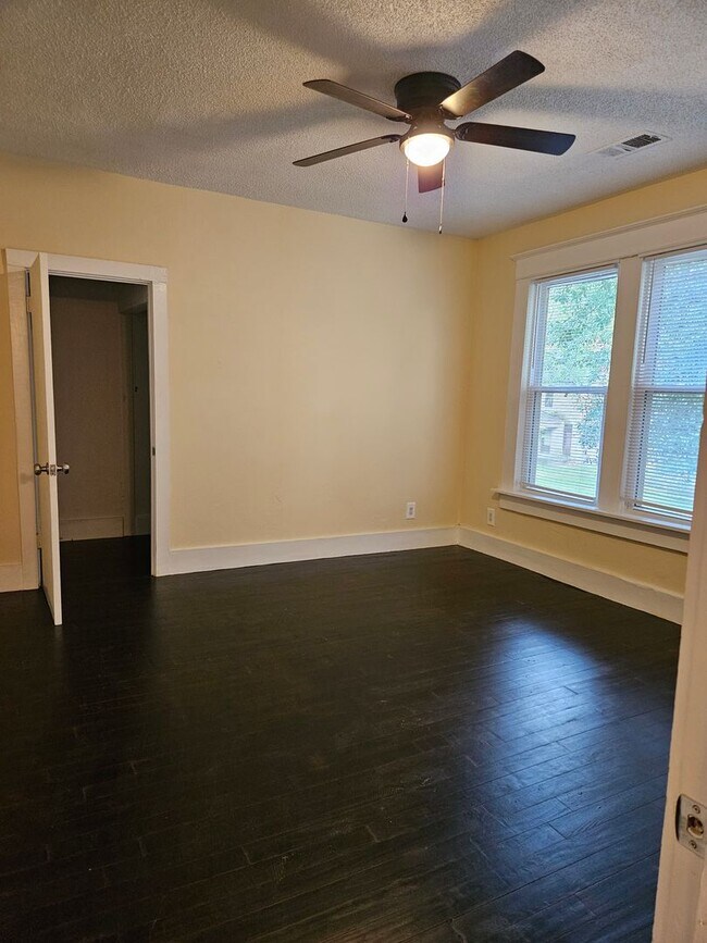 Photo - 1282 Vinton Ave Unidad #4