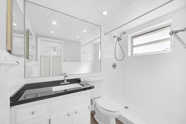 Photo - 3208 Colony Club Rd