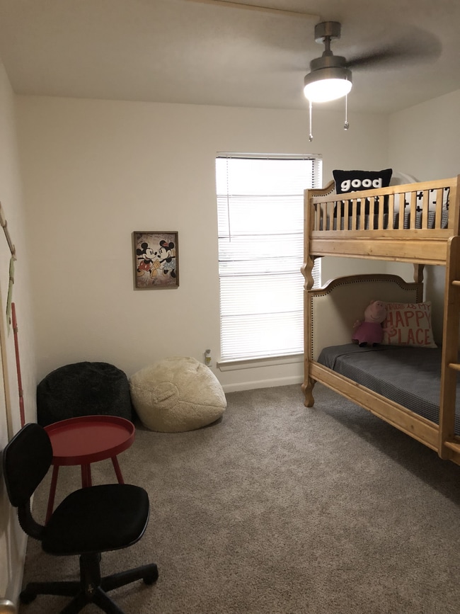 Bedroom - The Vintage