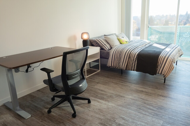 Young Pro - 342 sq.ft. - Ori on the Ave Apartments