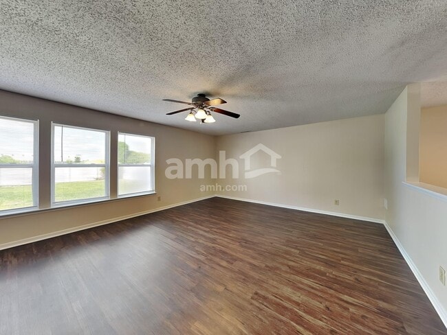 Photo - 10350 Lee Stewart Ln