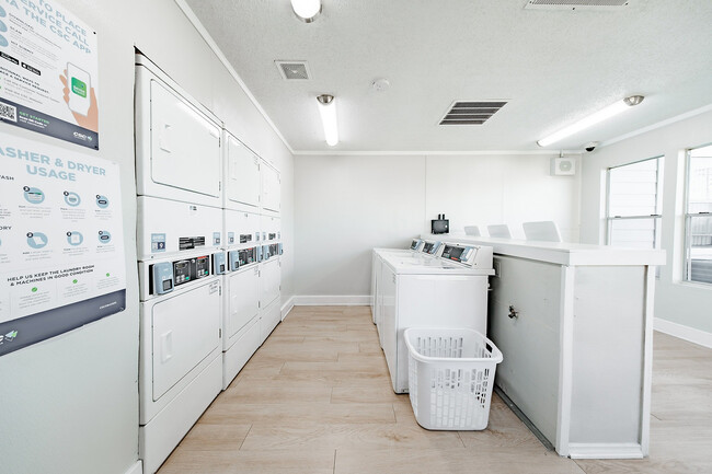 Laundry Room - Bridgeport