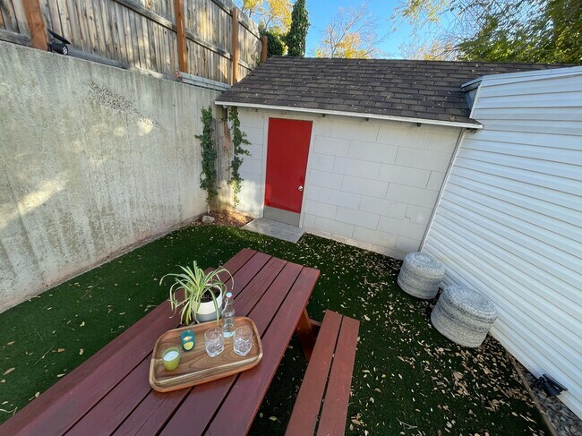 Photo - 1128 E 3rd Ave