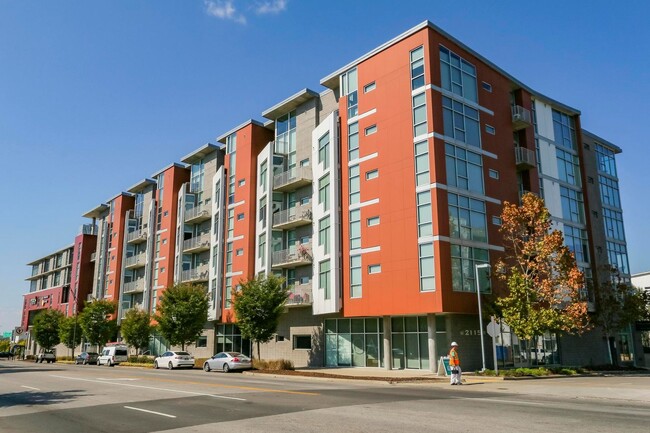 Building Photo - 2115 Yeaman Pl Unit #509 Rental