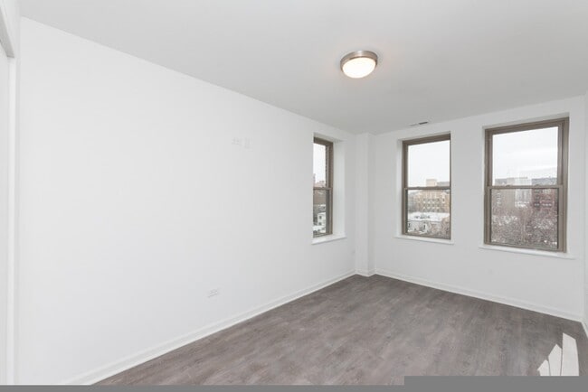 Photo - 935 W Winona St Unit 810