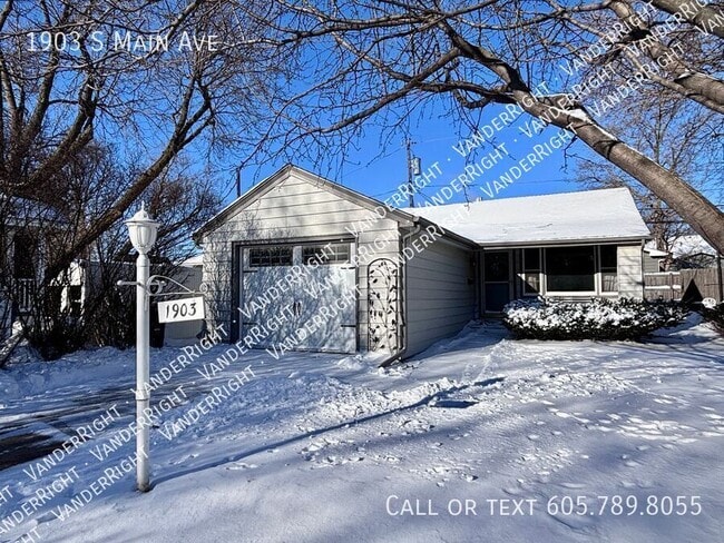 Photo - 1903 S Main Ave