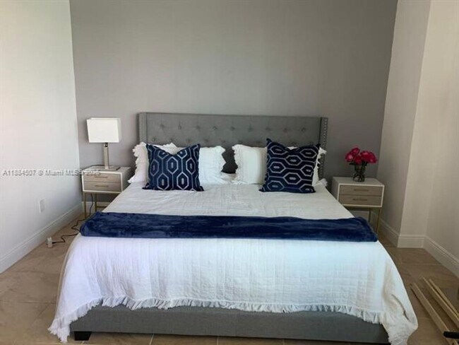 Photo - 335 S Biscayne Blvd Unidad 335 S Biscayne Blvd  1600