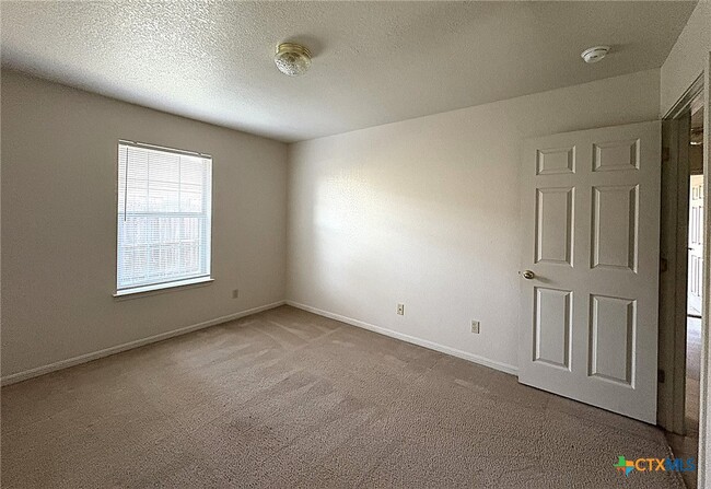 Photo - 2703 Vernice Loop