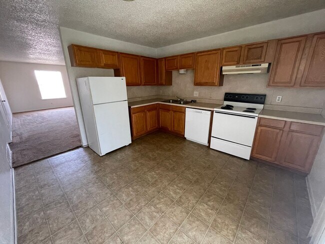 Photo - 1004 Eastside Dr Unidad Apt C