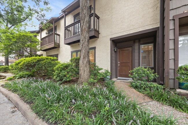 Building Photo - 11711 Memorial Dr Unit 639 Rental