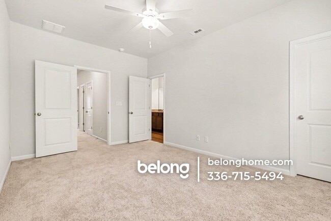 Photo - 240 Chesapeake Cmns St