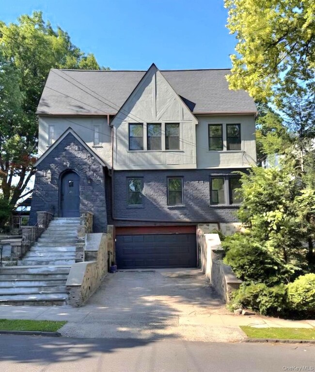Building Photo - 26 W Devonia Ave Unit 1