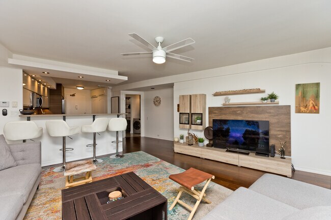 Photo - 300 N State St Unit 5402