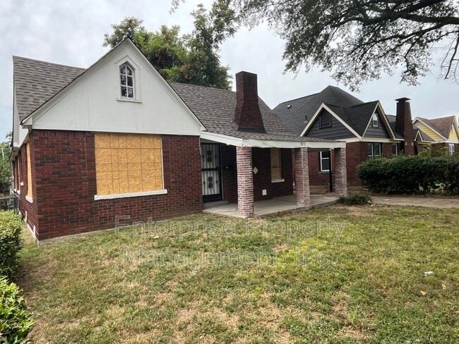 Photo - 923 Garland St