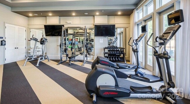 Photo - 1000 Central Ave Unidad A5