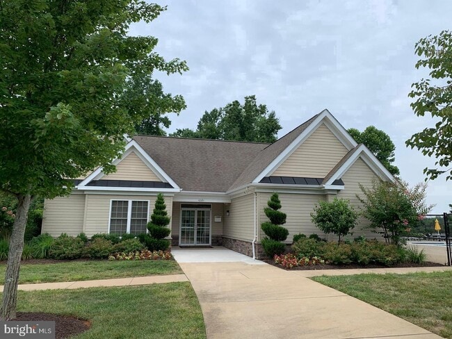Photo - 987 Longview Ln