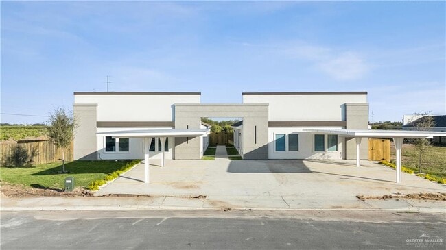 Building Photo - 21 N Abesam Ave Unit 4