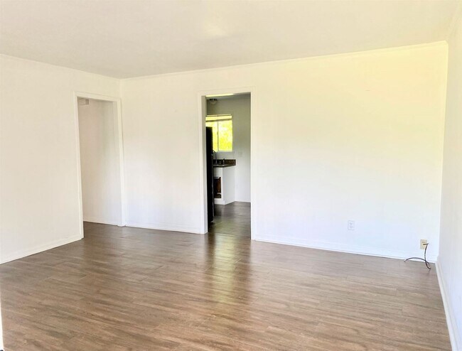 Photo - 150 E Doublegate Dr