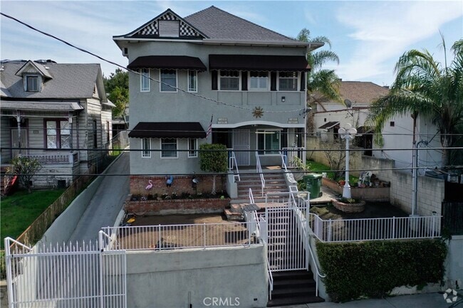 Building Photo - 1423 Pleasant Ave Unit 1423 Rental