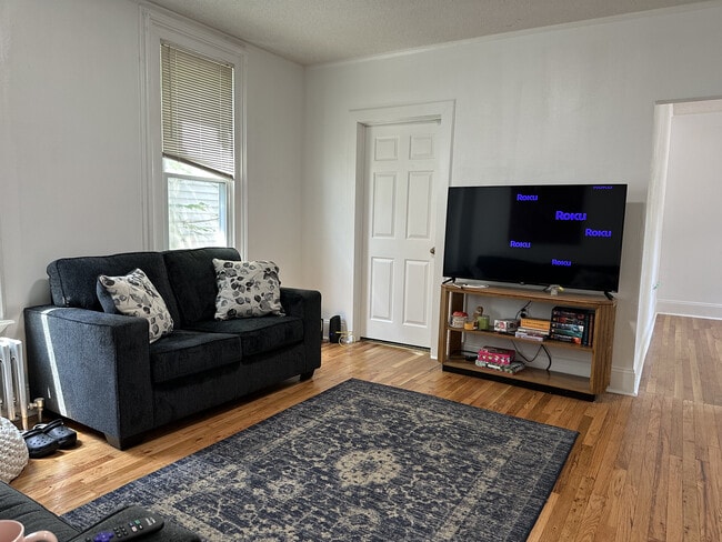 Photo - 75 Oak St