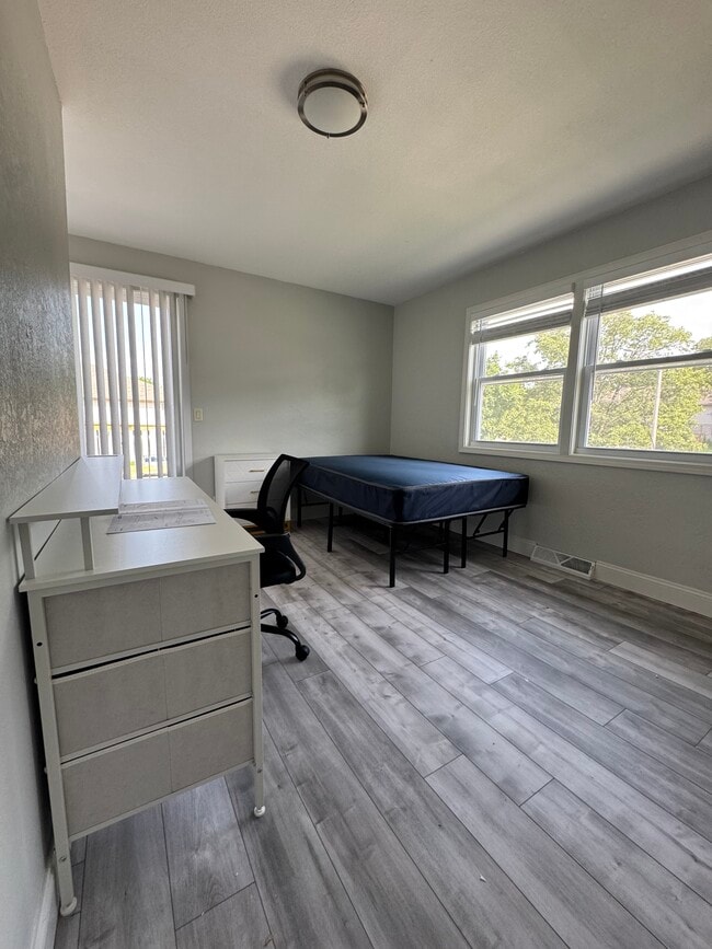 Bedroom 1 - 214 Lindell Dr Unit B