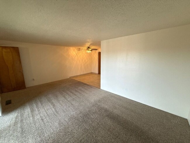 Photo - 650 Taybin Rd NW