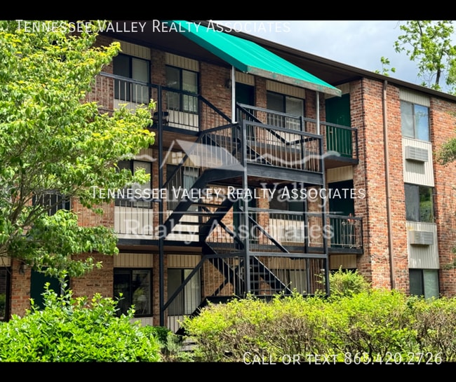 Photo - 2718 Painter Ave SW