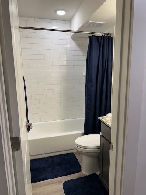 Bathroom 1 - Deerwoode Apartments