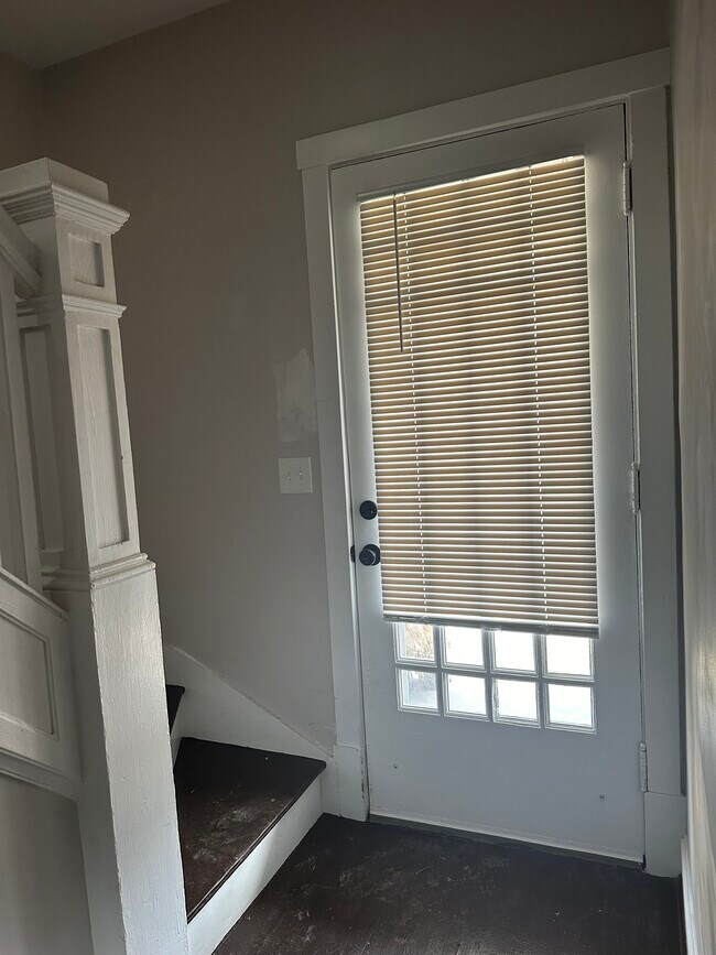 Photo - 725 Grand Ave Unidad Grand Ave #2