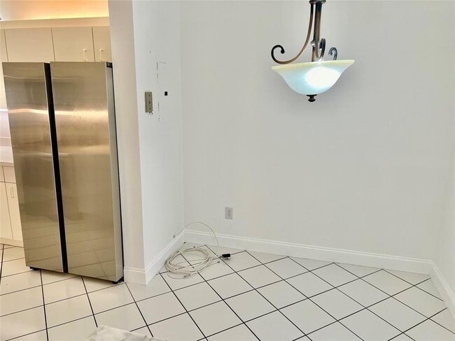 Photo - 9587 Weldon Cir Unit B204