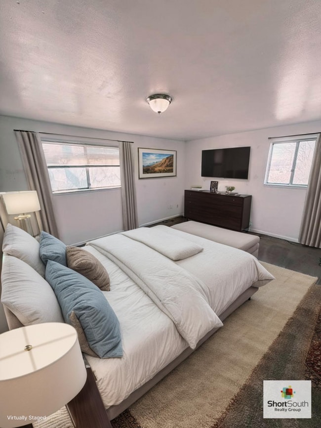 Photo - Updated - 2 bed 1.5 bath, Duplex with attached garage and fenced in backyard