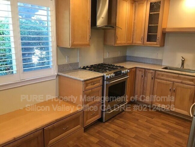 Photo - 508 Caledonia St Unit 1