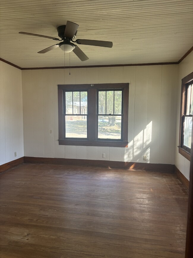 Photo - 157 Marie St