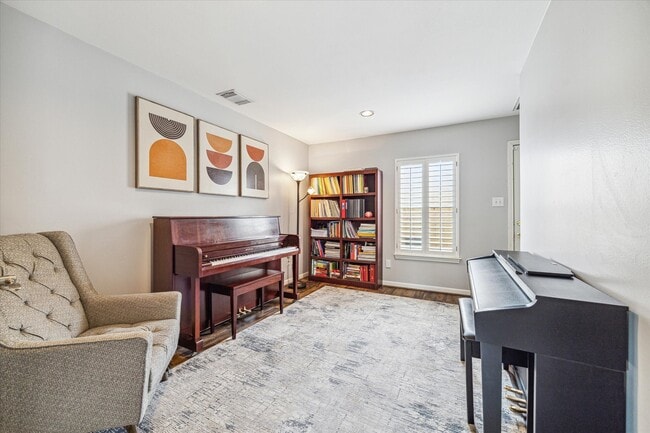 Photo - 1213 Oneil St Unit B