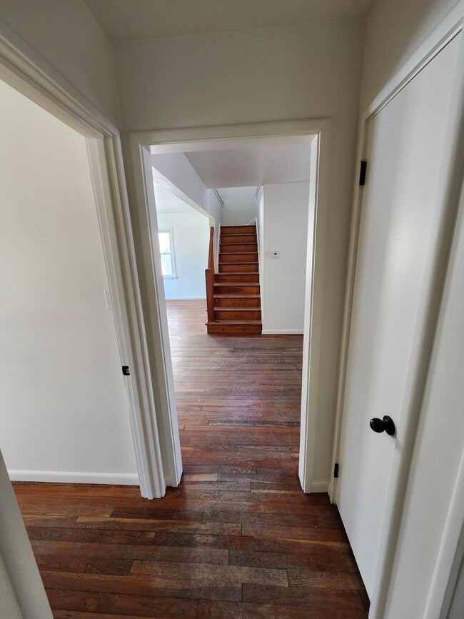 Photo - 724 Dewey St