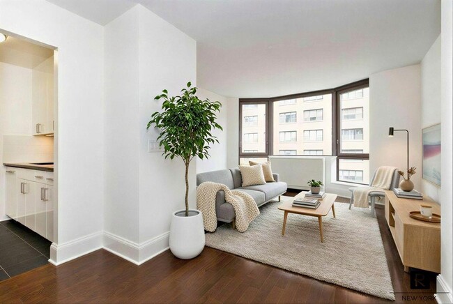 Photo - 300 E 64th St Unit 9-B