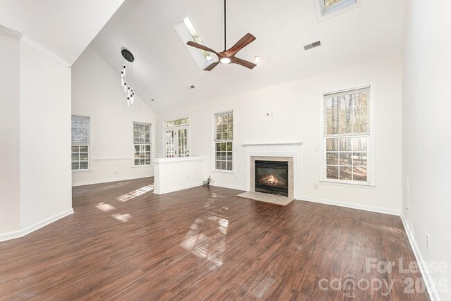 Photo - 10010 Gladwick Ct